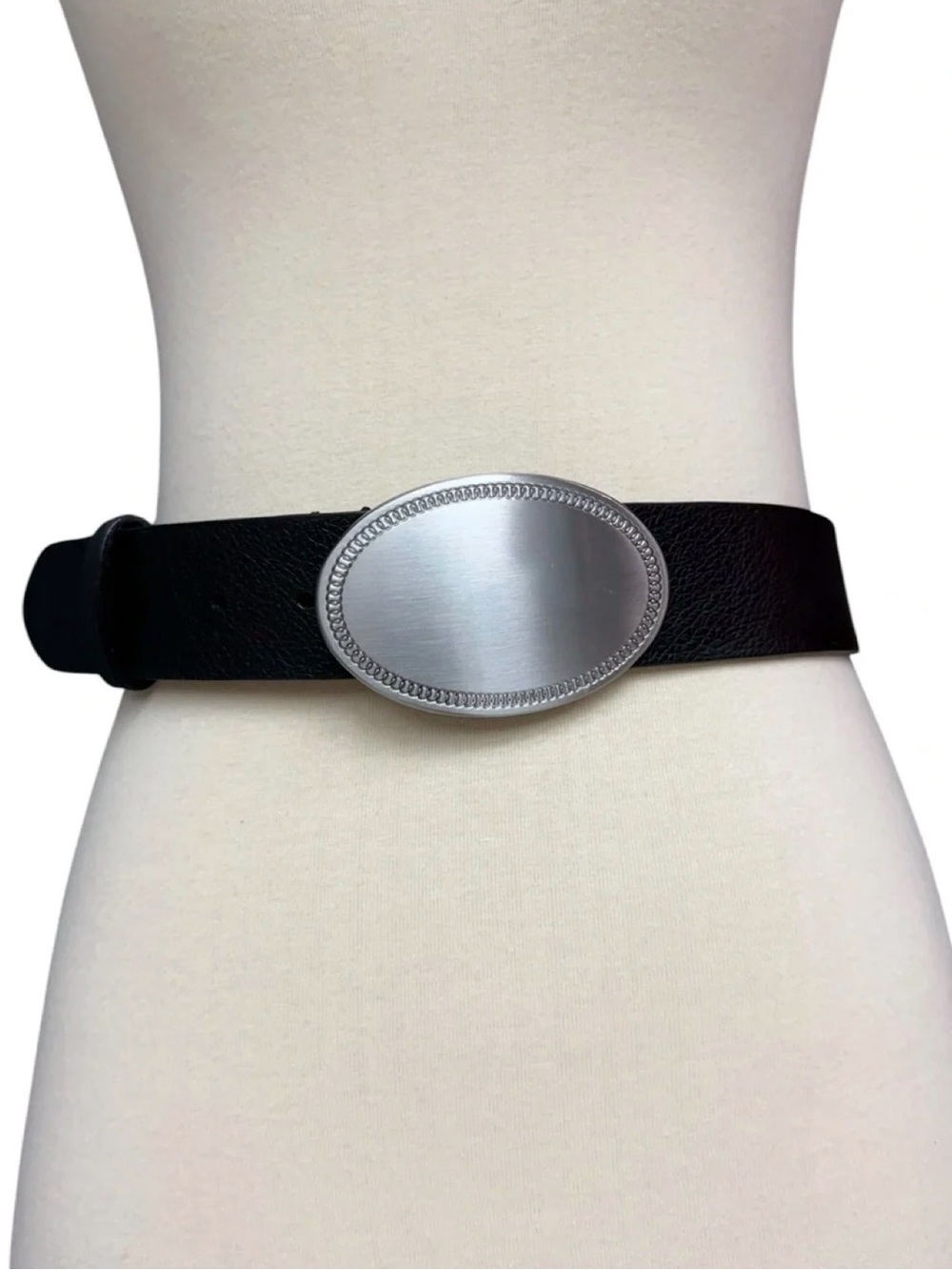 Chico's Black Leather Belt with Brushed Silver Oval Buckle Size Small